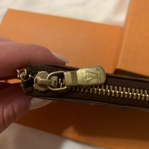 Authentic Louis Vuitton Monogram Key Pouch! - Picture 5 of 8